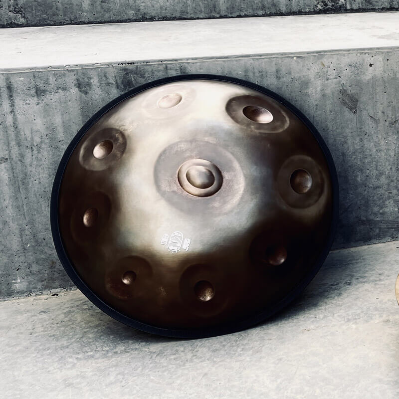 Hluru Level B Upgrade Bronze Kurd Scale D Minor 22 Inch 9/10 Notes Nitride Steel Handpan Drum, Available in 440 Hz, High-end Percussion Instrument